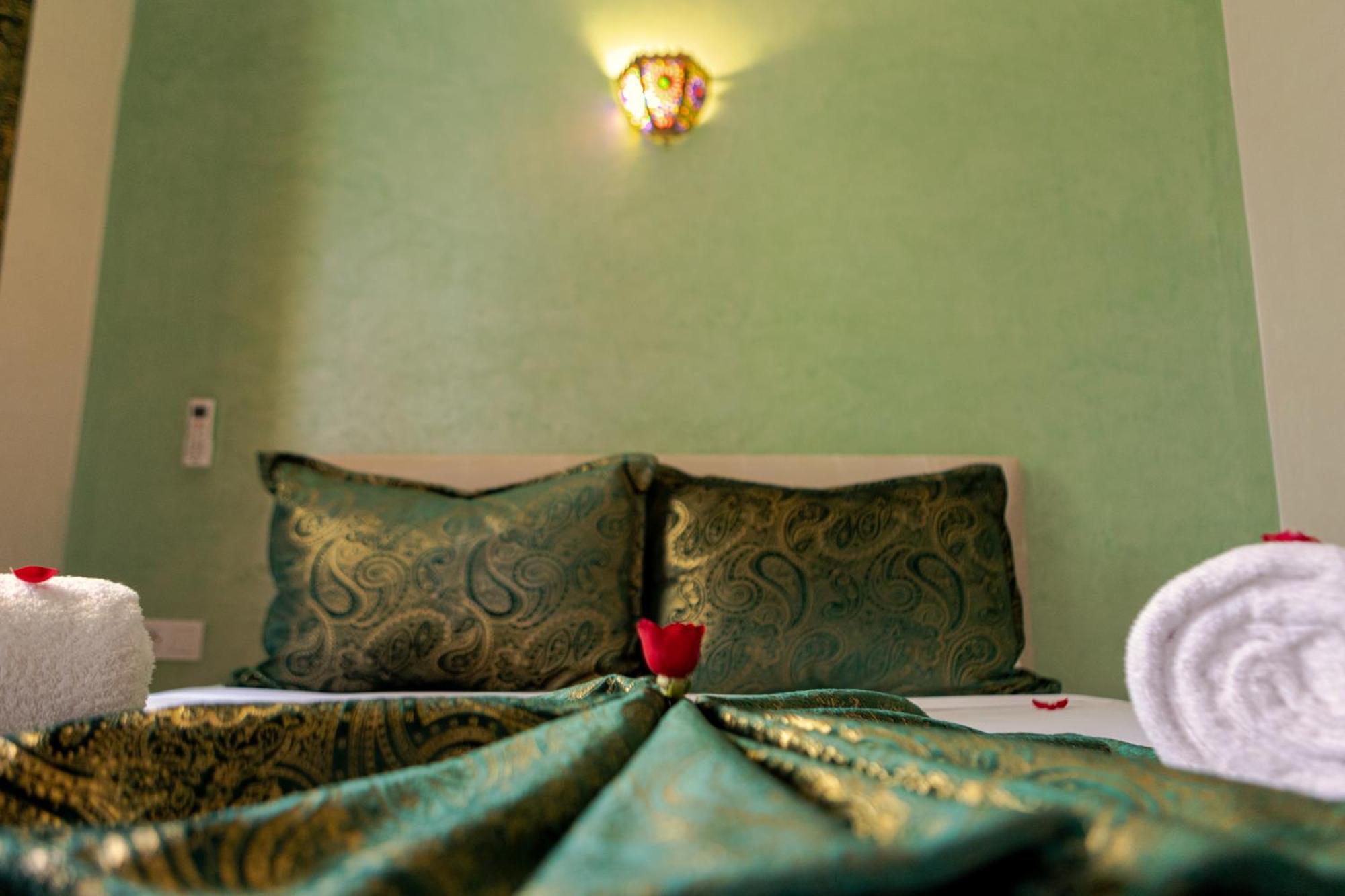 Riad Petite Rose Marrakesh Exteriör bild